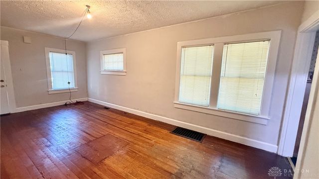 2855 Whittier Avenue, Dayton, OH 45420