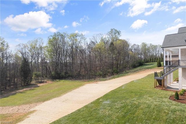 3973 Valley View Circle, Clemmons, NC 27012