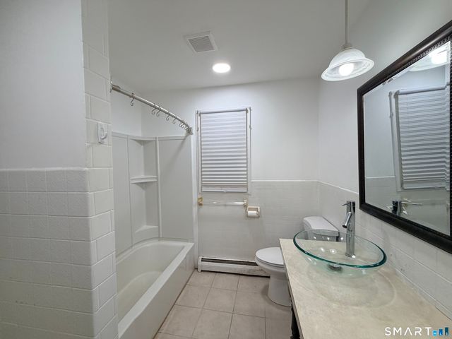 12 Hilltop Avenue 1, Waterbury, CT 06708