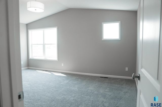 219 Thelma Ave Avenue, Harrisburg, SD 57032