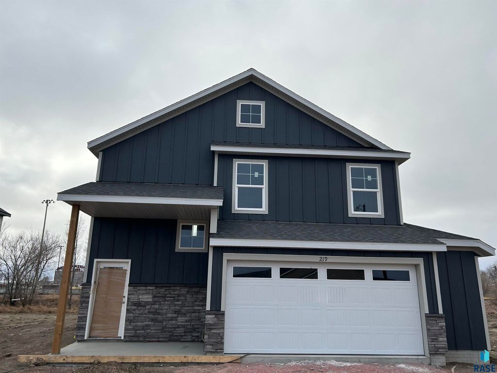 219 Thelma Ave Avenue, Harrisburg, SD 57032