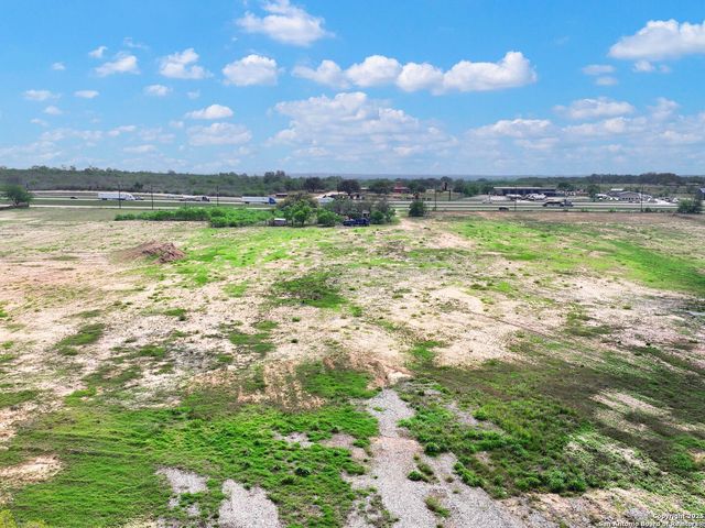 17171 Interstate 35, Atascosa, TX 78002