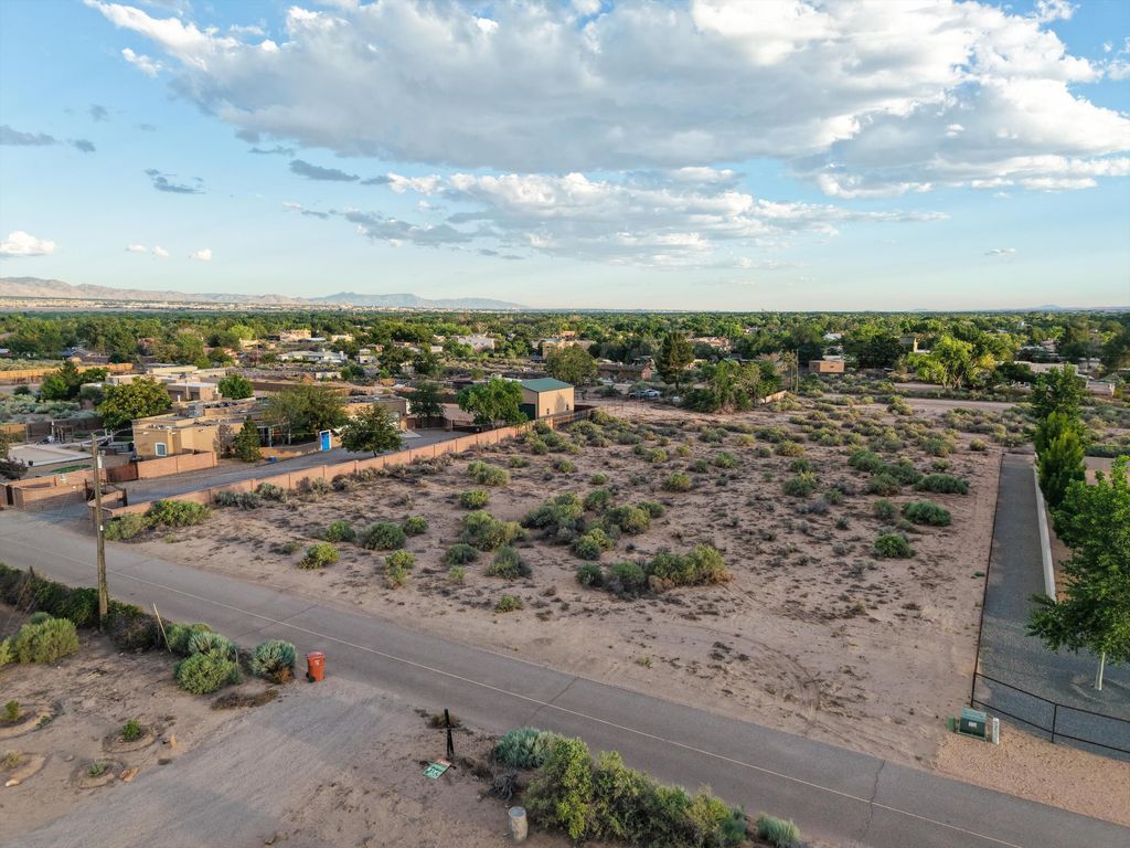 713 Perfecto Lopez Road, Corrales, NM 87048