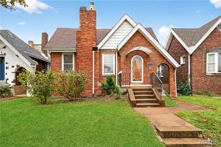 5521 Rosa Avenue, St Louis, MO 63109