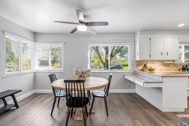 1182 Hansen Court, Hanford, CA 93230