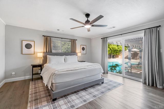 1182 Hansen Court, Hanford, CA 93230