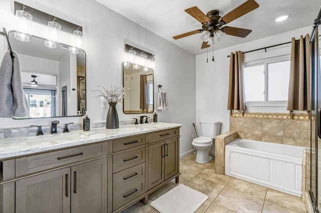 1182 Hansen Court, Hanford, CA 93230