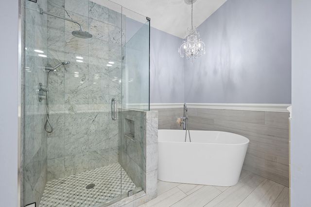 27 Grand Bay Circle, Juno Beach, FL 33408