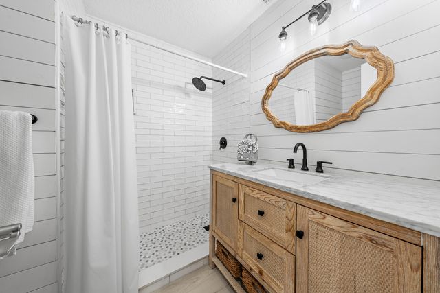 27 Grand Bay Circle, Juno Beach, FL 33408