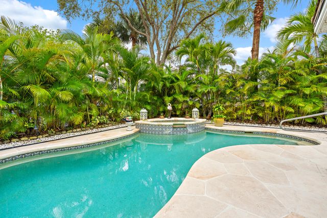 27 Grand Bay Circle, Juno Beach, FL 33408