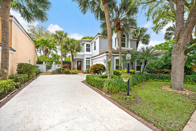 27 Grand Bay Circle, Juno Beach, FL 33408