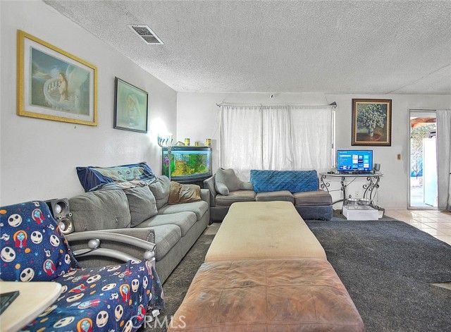 1072 Amber, Lake Elsinore, CA 92530