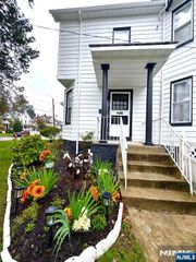 179 John Street 1stFloor, Englewood, NJ 07631