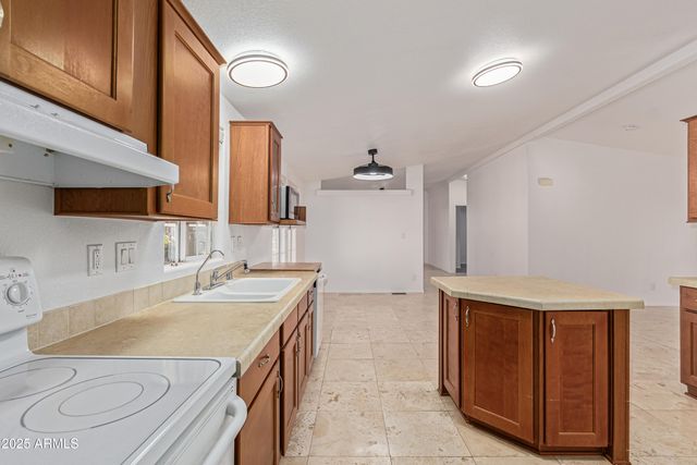 3901 E PINNACLE PEAK Road 134, Phoenix, AZ 85050