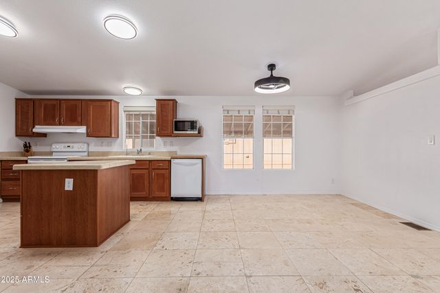 3901 E PINNACLE PEAK Road 134, Phoenix, AZ 85050