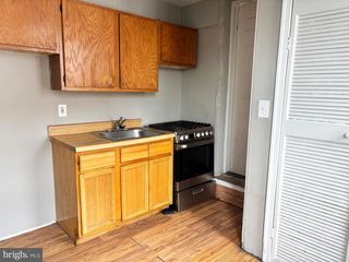 2366-70 N 4TH ST #3RD FLOOR, Philadelphia, PA 19133