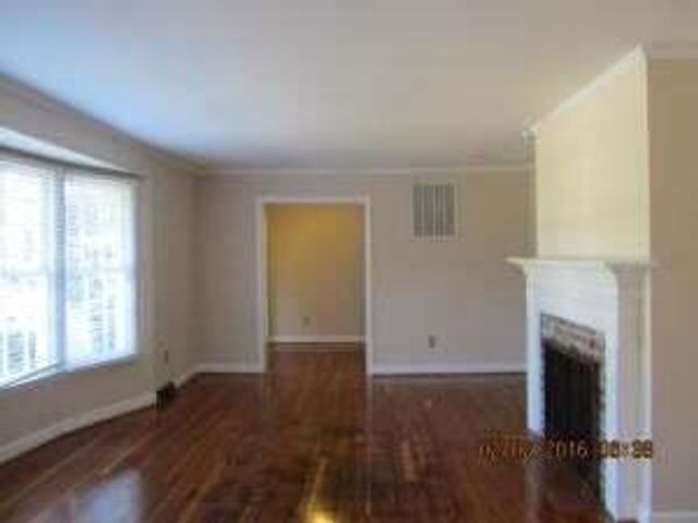 1083 Fort Sumter Dr., Charleston, SC 29412