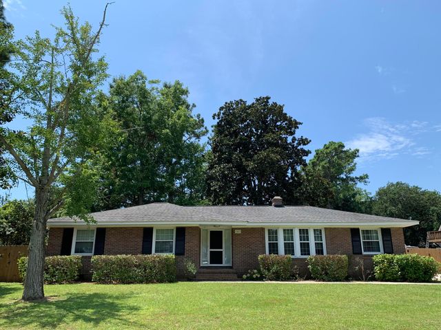 1083 Fort Sumter Dr., Charleston, SC 29412