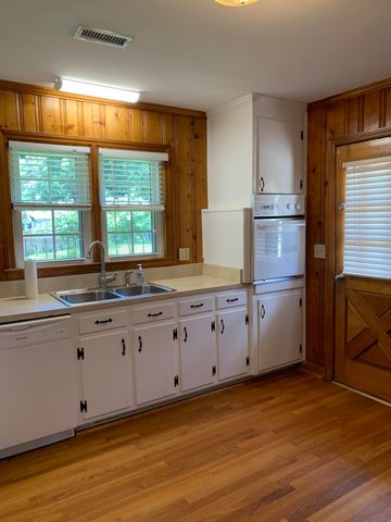 1083 Fort Sumter Dr., Charleston, SC 29412