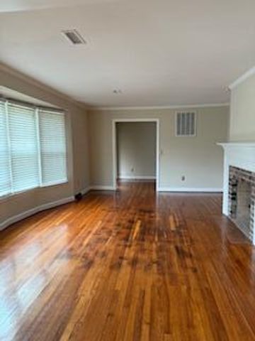 1083 Fort Sumter Dr., Charleston, SC 29412