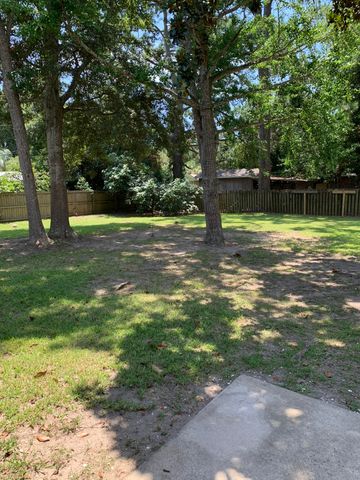 1083 Fort Sumter Dr., Charleston, SC 29412