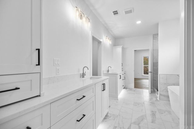 107 Sawgrass Drive, Benton, AR 72015