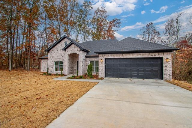 107 Sawgrass Drive, Benton, AR 72015