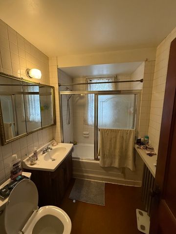 2448 W Gunnison Street 2, Chicago, IL 60625