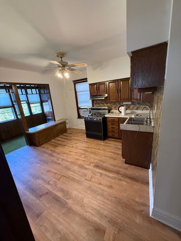 2448 W Gunnison Street 2, Chicago, IL 60625