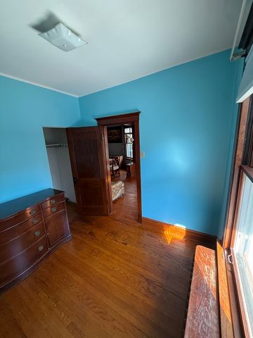 2448 W Gunnison Street 2, Chicago, IL 60625