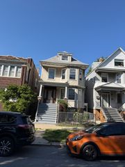 2448 W Gunnison Street 2, Chicago, IL 60625