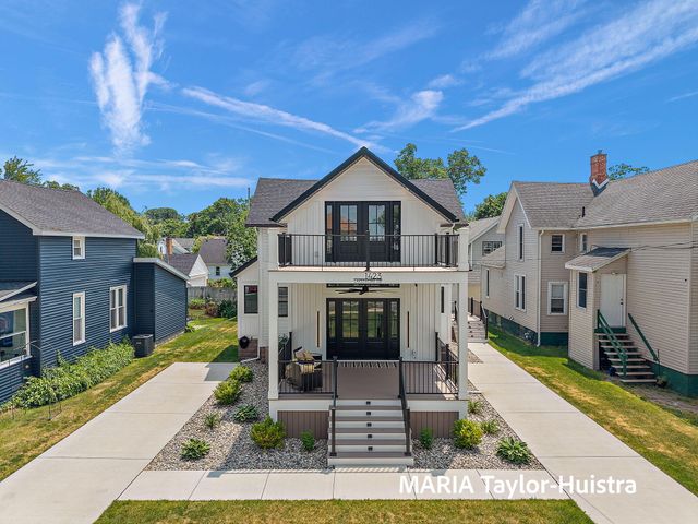 1423 Lakeshore Drive, Muskegon, MI 49441