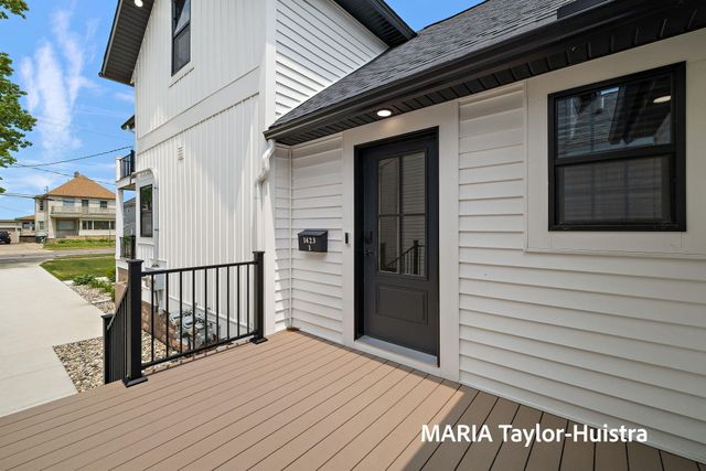 1423 Lakeshore Drive, Muskegon, MI 49441