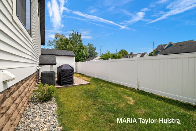 1423 Lakeshore Drive, Muskegon, MI 49441