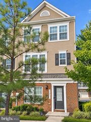 3017 DUVALL RIDGE RD, Landover, MD 20785