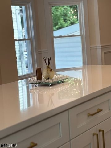 502 W Broad St, Westfield Town, NJ 07090