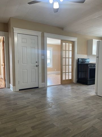 466-470 Cambridge St, Fall River, MA 02721