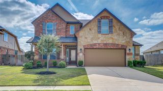 12816 Oak Falls Drive, Pearland, TX 77584