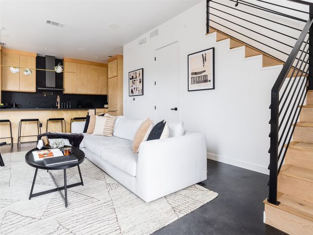 1706 Brassie ST, Austin, TX 78741