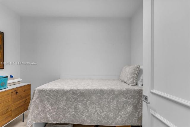 430 Grand Bay Dr 307, Key Biscayne, FL 33149