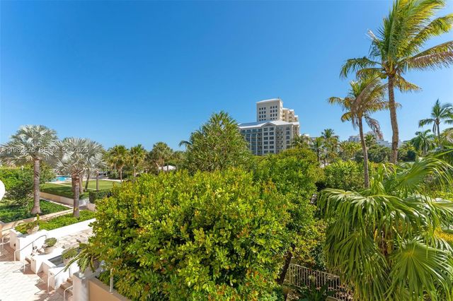 430 Grand Bay Dr 307, Key Biscayne, FL 33149