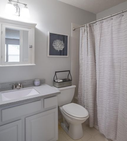 7158 Brookmeadow Drive, Centerville, OH 45459