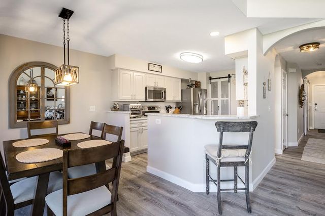 7158 Brookmeadow Drive, Centerville, OH 45459