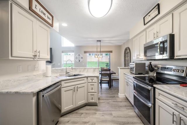 7158 Brookmeadow Drive, Centerville, OH 45459