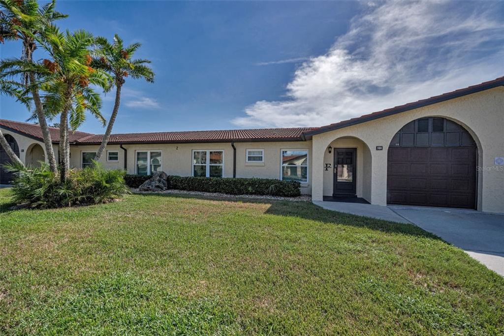 12200 VONN ROAD 2C, Largo, FL 33774