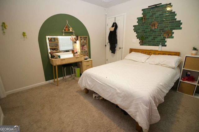 4211 Dean Grove Way, Loganville, GA 30052