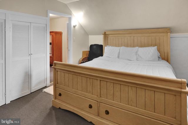 1615 MOUNT LAUREL RD, Temple, PA 19560