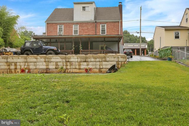 1615 MOUNT LAUREL RD, Temple, PA 19560