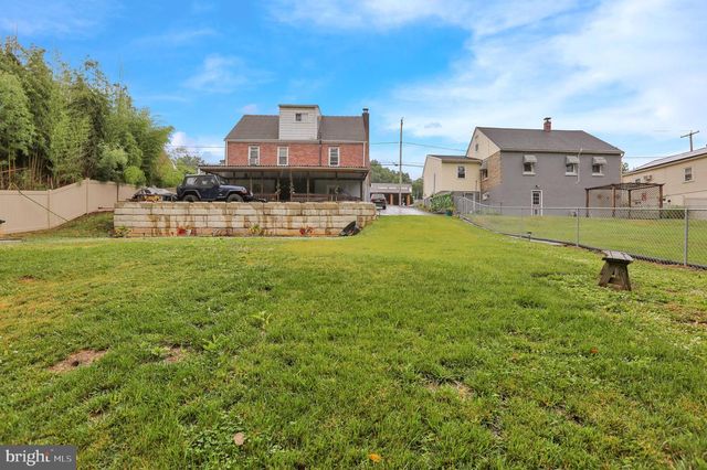 1615 MOUNT LAUREL RD, Temple, PA 19560