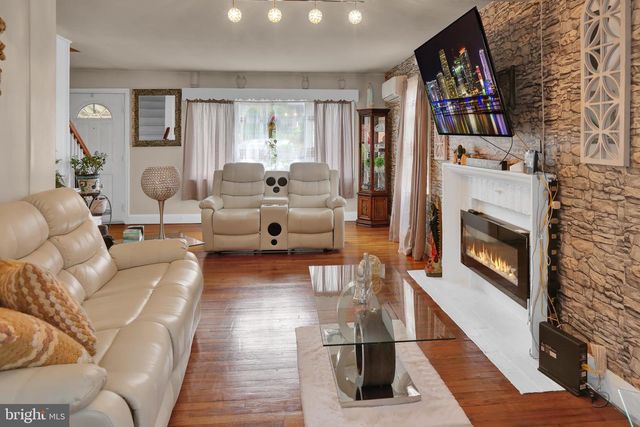 1615 MOUNT LAUREL RD, Temple, PA 19560